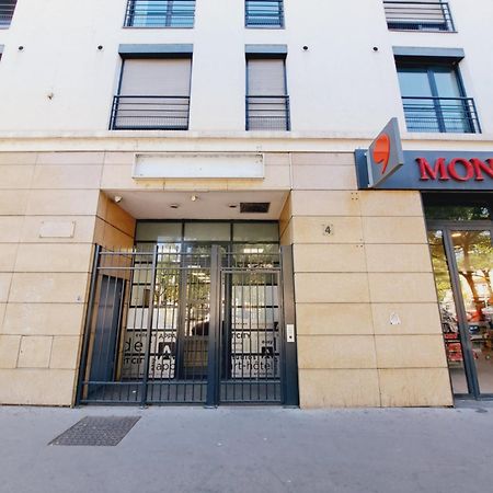 Le Valmy: Appartement Lumineux Au Pied Du Metro Lyon Eksteriør billede